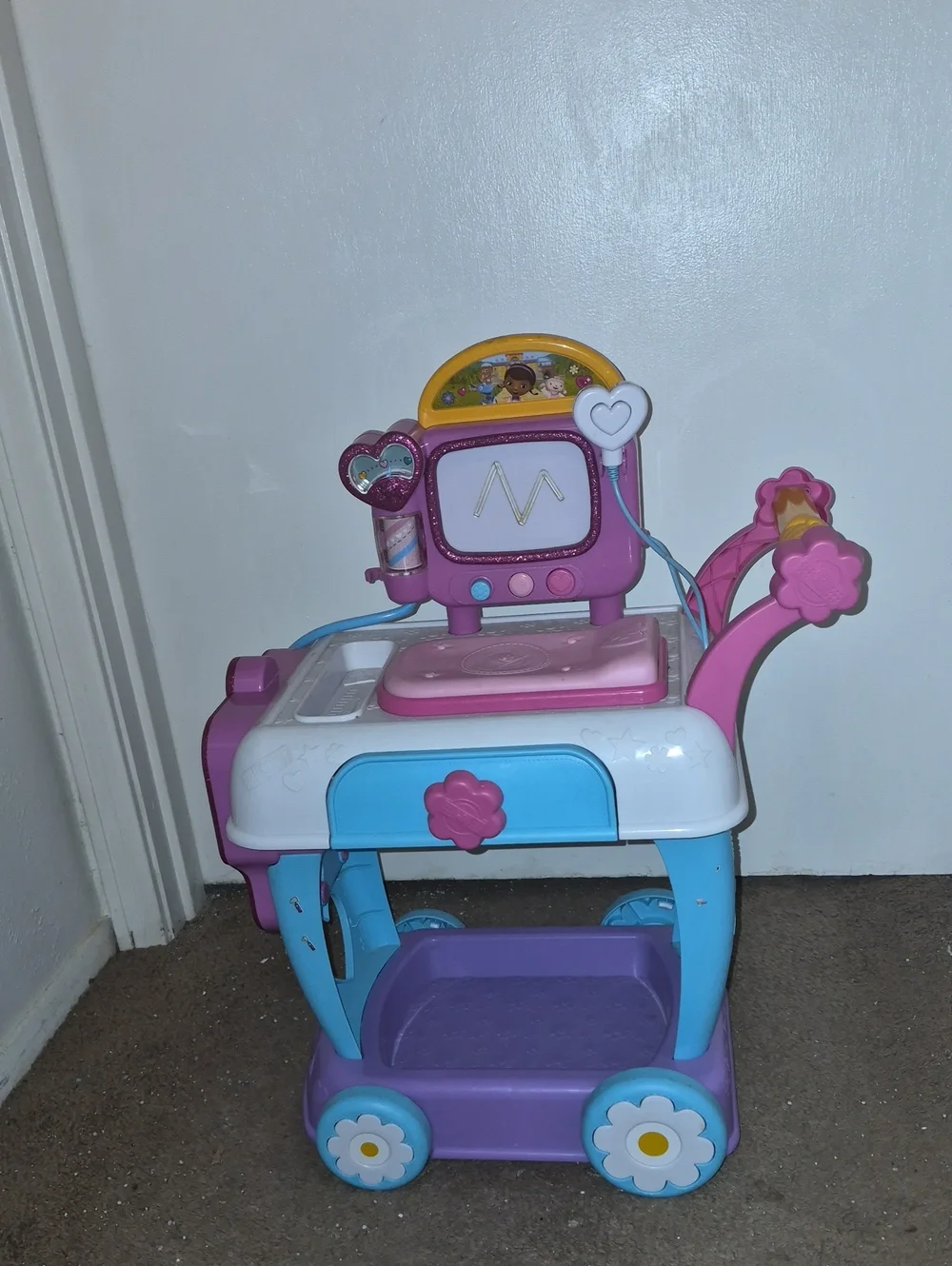Doc McStuffins Toy Hospital Care Cart And Bag